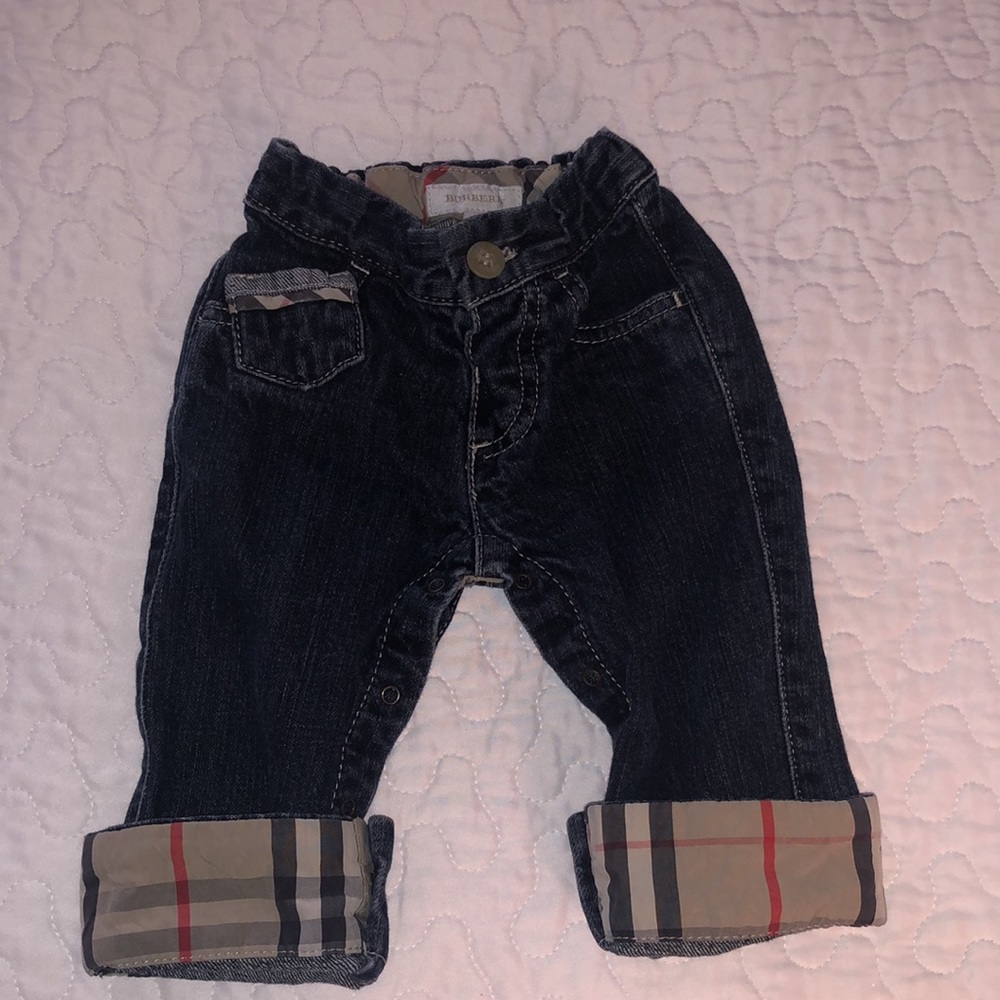 Baby Burberry jeans 6 months. Unisex
